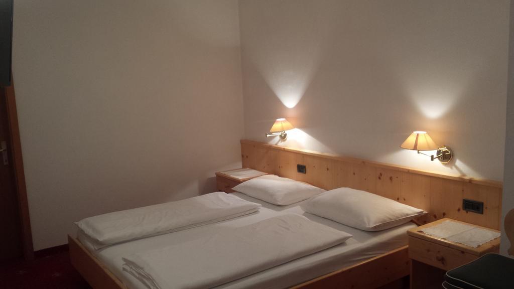 Santa Cristina Val Gardena Hotel Garni Gardena - Appartments חדר תמונה